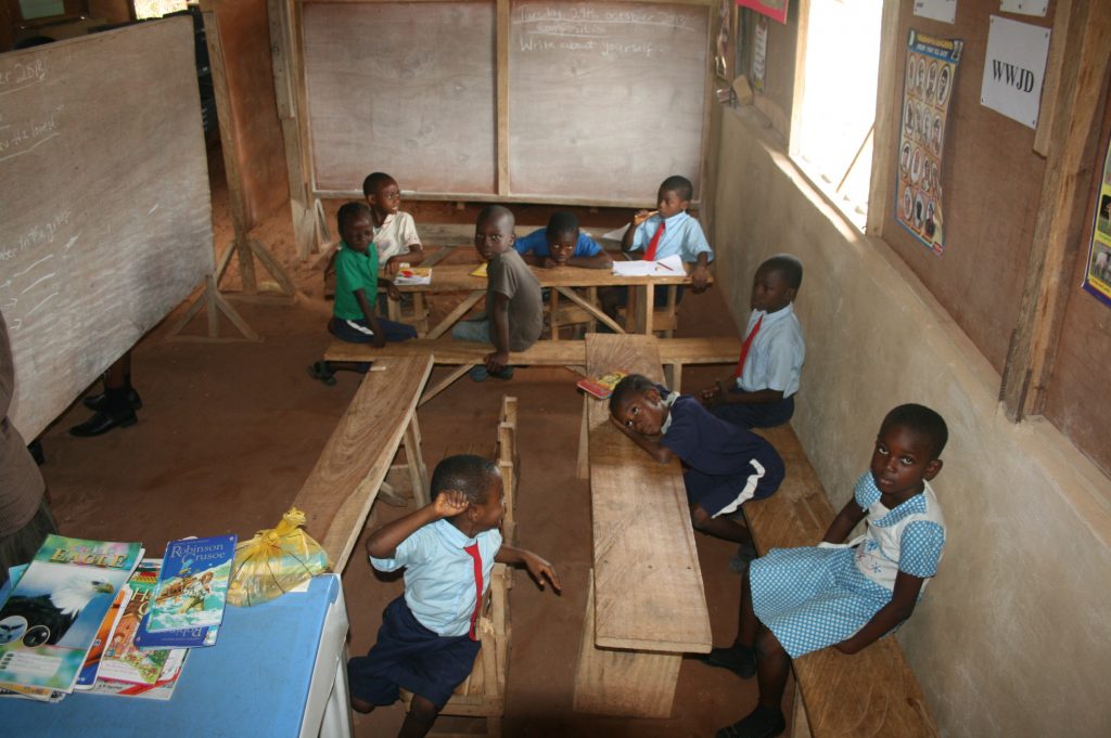 Mavizzion students in a classroom